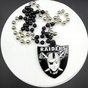 Las Vegas Raider Black Silver Tone Bead Necklace Large Logo Pendant NFL Football